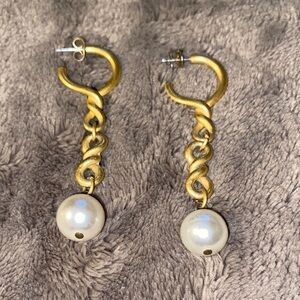 Elegant Gold Tone and Cream Dangle Earrings